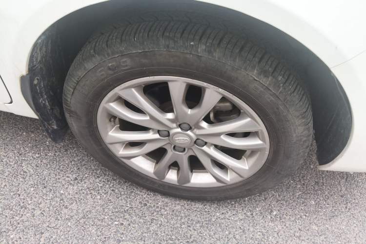 Used Geely Auto Vision 2019 Upgraded Model 1.5L CVT Prestige Version China VI Standard Right Front Wheel Hub