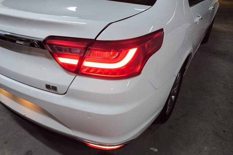 Used Geely Auto Vision 2019 Upgraded Model 1.5L CVT Prestige Version China VI Standard Right Rear Taillight