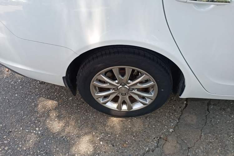 Used Geely Auto Vision 2019 Upgraded Model 1.5L CVT Luxury Version China VI Standard Right Rear Wheel Hub