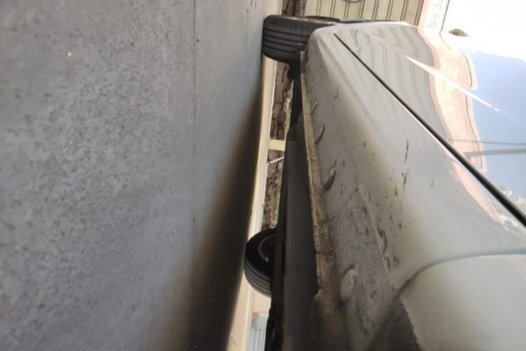 Used Geely Auto Vision 2019 Upgraded Model 1.5L CVT Luxury Version China VI Standard Right Side Sill