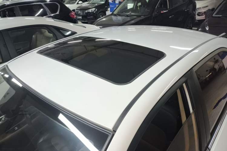 Used Geely Auto Vision 2019 Upgraded Model 1.5L CVT Prestige Version China VI Standard Roof