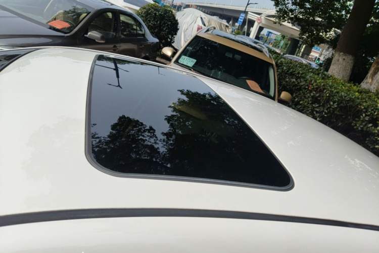 Used Geely Auto Vision 2019 Upgraded Model 1.5L Manual Luxury Version China VI Standard Roof