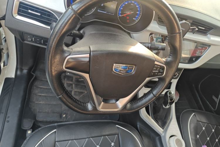 Used Geely Auto Vision 2019 Upgraded Model 1.5L Manual Luxury Version China VI Standard Steering Wheel