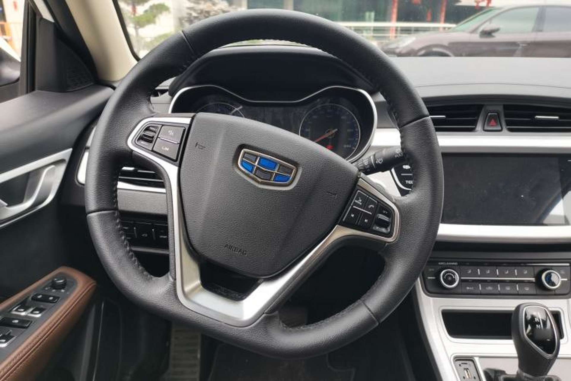 Used Geely Auto Vision 2019 Upgraded Model 1.5L CVT Luxury Version China VI Standard Steering Wheel