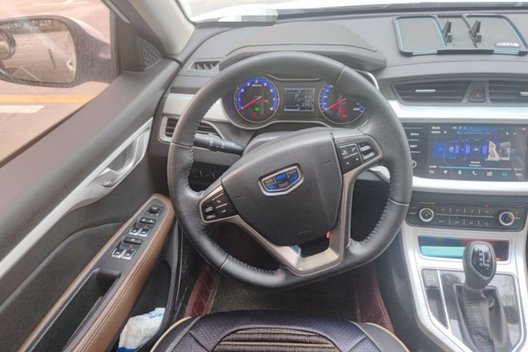 Used Geely Auto Vision 2019 Upgraded Model 1.5L CVT Luxury Version China VI Standard Steering Wheel