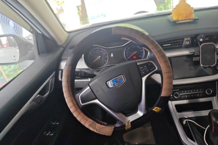 Used Geely Auto Vision 2019 Upgraded Model 1.5L Manual Luxury Version China VI Standard Steering Wheel