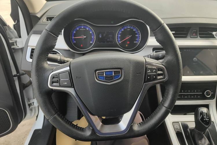 Used Geely Auto Vision 2019 Upgraded Model 1.5L CVT Luxury Version China VI Standard Steering Wheel