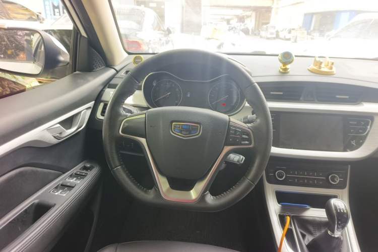 Used Geely Auto Vision 2019 Upgraded Model 1.5L Manual Luxury Version China VI Standard Steering Wheel