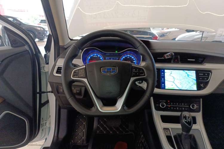 Used Geely Auto Vision 2019 Upgraded Model 1.5L CVT Luxury Version China VI Standard Steering Wheel