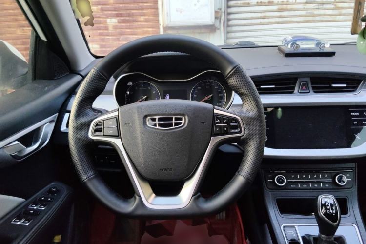 Used Geely Auto Vision 2019 Upgraded Model 1.5L CVT Luxury Version China VI Standard Steering Wheel