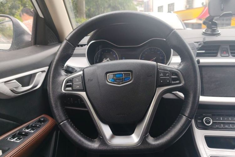 Used Geely Auto Vision 2019 Upgraded Model 1.5L CVT Luxury Version China VI Standard Steering Wheel