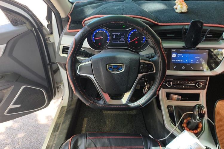 Used Geely Auto Vision 2019 Upgraded Model 1.5L Manual Luxury Version China V Standard Steering Wheel