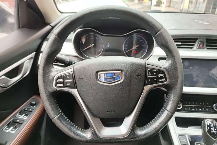 Used Geely Auto Vision 2019 Upgraded Model 1.5L CVT Luxury Version China VI Standard Steering Wheel