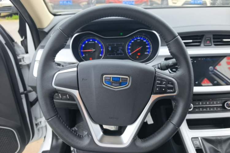 Used Geely Auto Vision 2019 Upgraded Model 1.5L Manual Luxury Version China VI Standard Steering Wheel