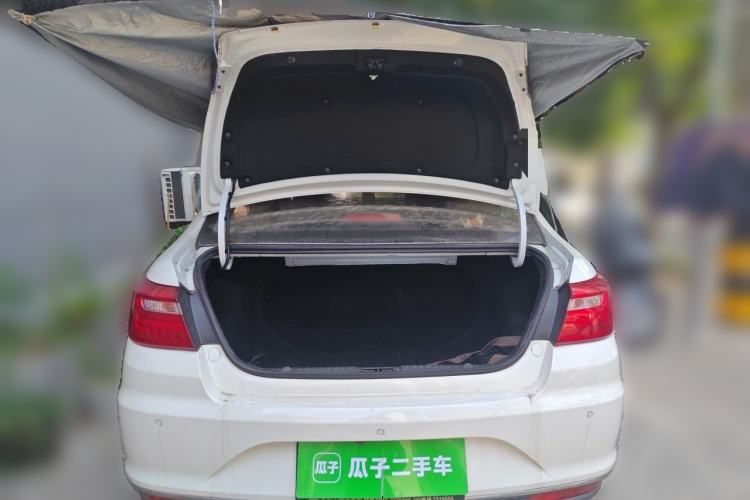 Used Geely Auto Vision 2019 Upgraded Model 1.5L Manual Luxury Version China VI Standard Trunk
