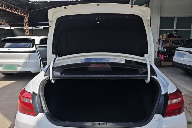 Used Geely Auto Vision 2019 Upgraded Model 1.5L CVT Luxury Version China VI Standard Trunk