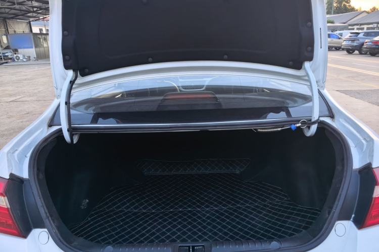 Used Geely Auto Vision 2019 Upgraded Model 1.5L CVT Luxury Version China VI Standard Trunk