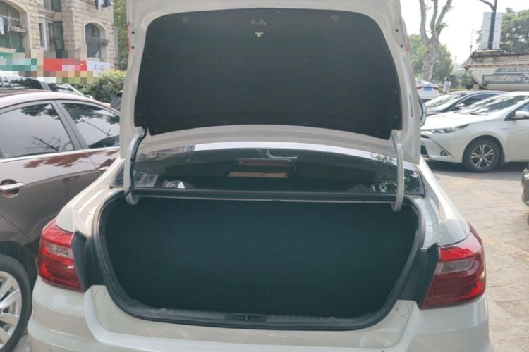 Used Geely Auto Vision 2019 Upgraded Model 1.5L Manual Luxury Version China VI Standard Trunk