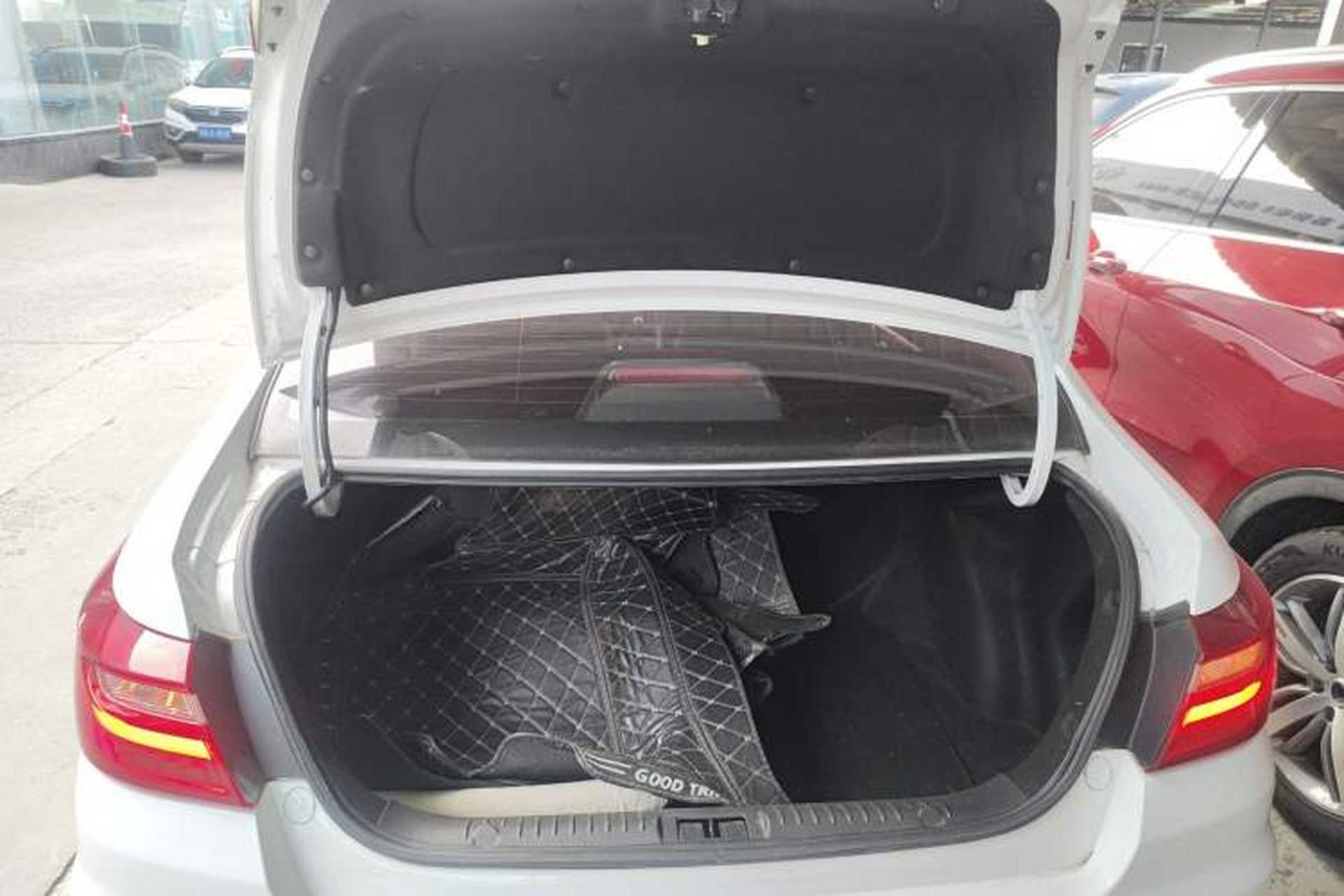 Used Geely Auto Vision 2019 Upgraded Model 1.5L Manual Luxury Version China VI Standard Trunk