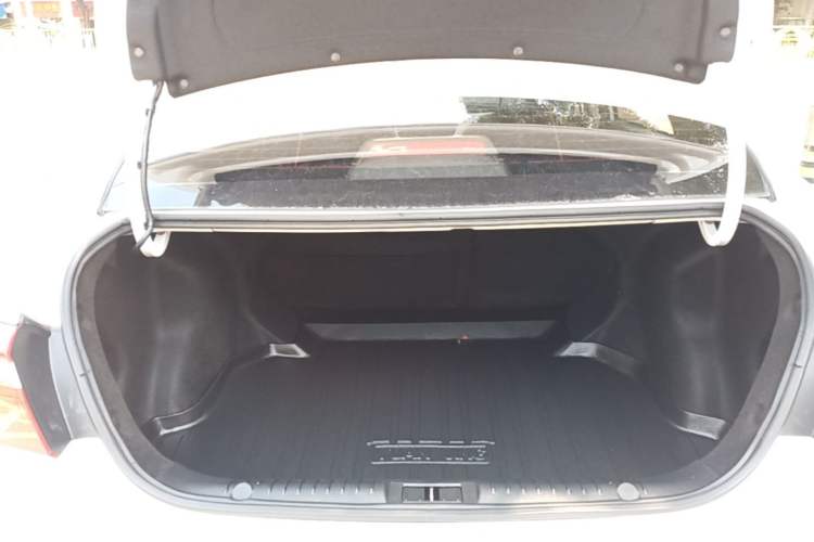 Used Geely Auto Vision 2019 Upgraded Model 1.5L CVT Luxury Version China VI Standard Trunk
