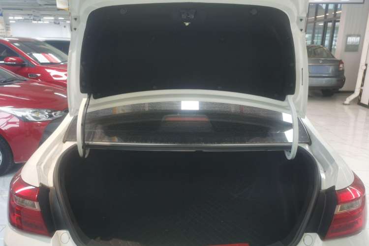 Used Geely Auto Vision 2019 Upgraded Model 1.5L CVT Luxury Version China VI Standard Trunk