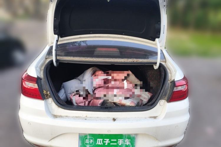 Used Geely Auto Vision 2019 Upgraded Model 1.5L Manual Luxury Version China V Standard Trunk