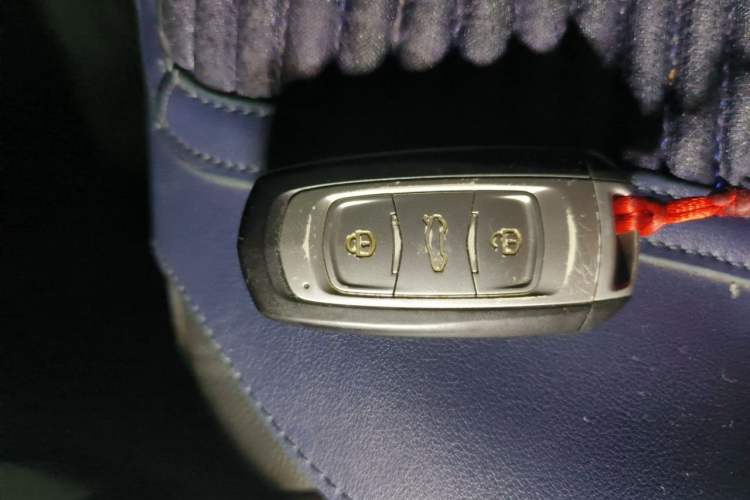 Used Geely Auto Vision 2019 Upgraded Model 1.5L CVT Prestige Version China VI Standard Vehicle Key