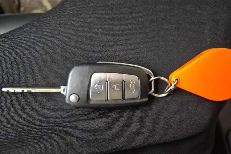 Used Geely Auto Vision 2019 Upgraded Model 1.5L Manual Luxury Version China VI Standard Vehicle Key