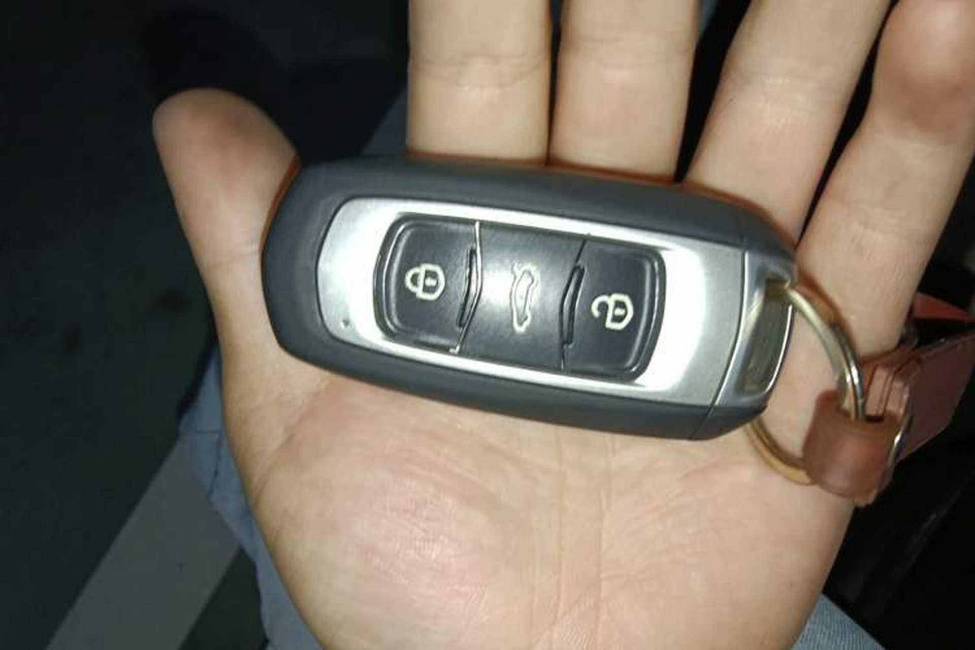 Used Geely Auto Vision 2019 Upgraded Model 1.5L Automatic Luxury Version China V Standard Vehicle Key