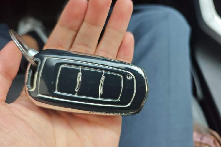 Used Geely Auto Vision 2019 Upgraded Model 1.5L CVT Prestige Version China VI Standard Vehicle Key