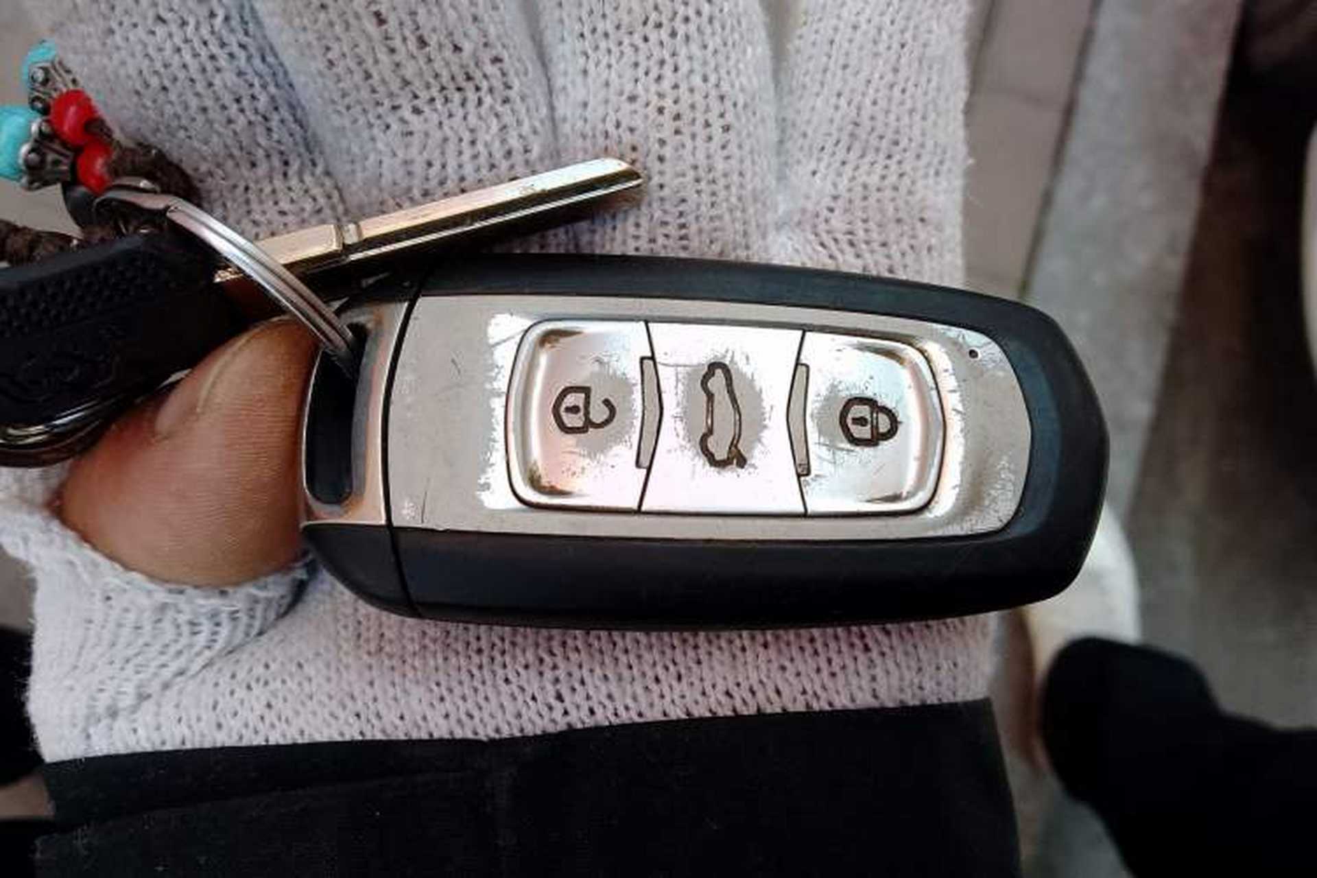 Used Geely Auto Vision 2019 Upgraded Model 1.5L CVT Luxury Version China VI Standard Vehicle Key