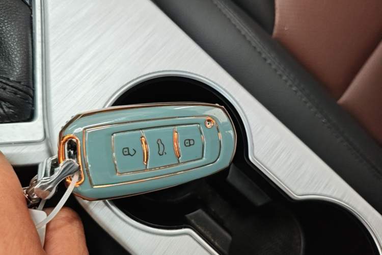 Used Geely Auto Vision 2019 Upgraded Model 1.5L CVT Luxury Version China VI Standard Vehicle Key