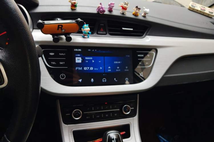 Used Geely Auto Vision 2019 Upgraded Model 1.5L CVT Luxury Version China VI Standard Audio And AC Panel