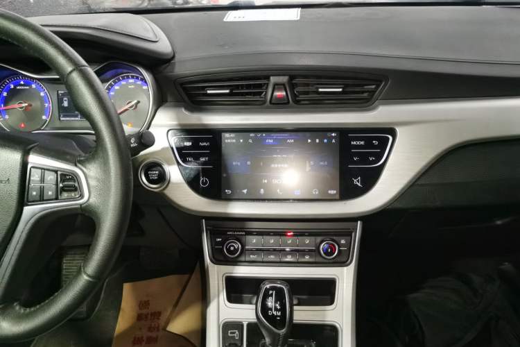Used Geely Auto Vision 2019 Upgraded Model 1.5L CVT Luxury Version China VI Standard Audio And AC Panel