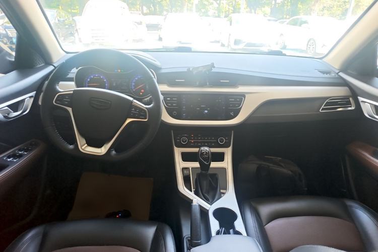 Used Geely Auto Vision 2019 Upgraded Model 1.5L CVT Luxury Version China VI Standard Center Console