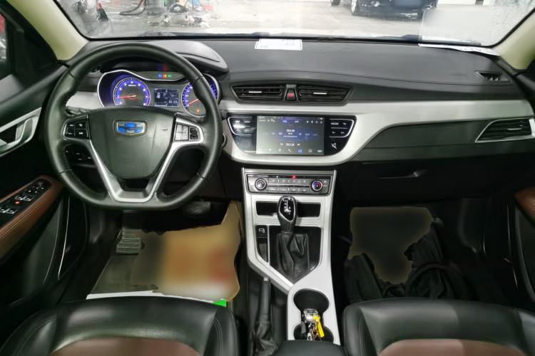 Used Geely Auto Vision 2019 Upgraded Model 1.5L CVT Luxury Version China VI Standard Center Console