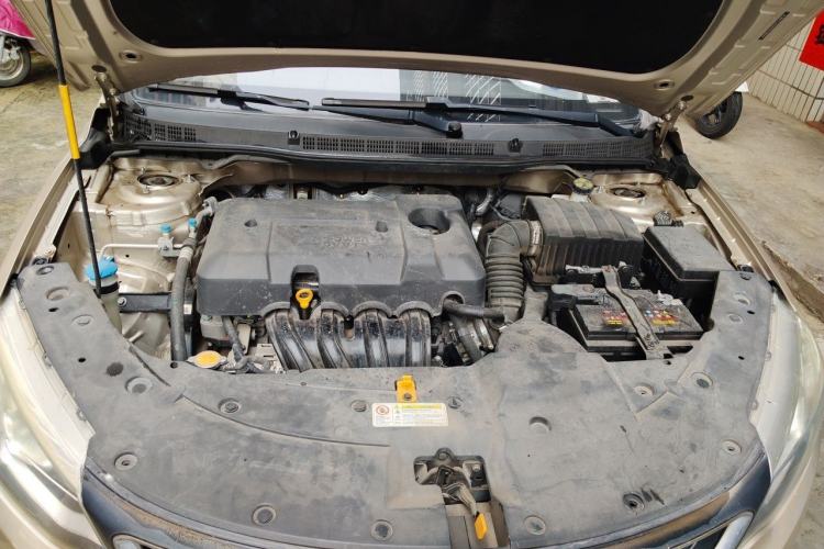 Used Geely Auto Vision 2019 Upgraded Model 1.5L CVT Luxury Version China VI Standard Engine Bay