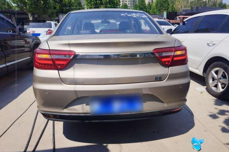 Used Geely Auto Vision 2019 Upgraded Model 1.5L Manual Luxury Version China VI Standard Exterior 4