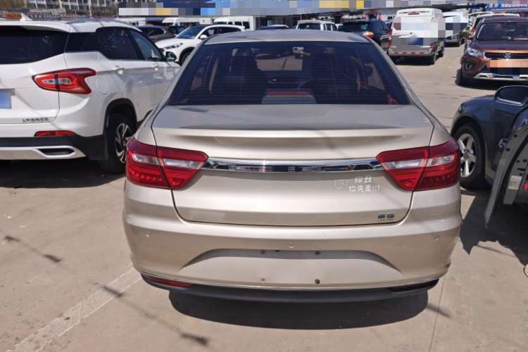 Used Geely Auto Vision 2019 Upgraded Model 1.5L Manual Luxury Version China VI Standard Exterior 4