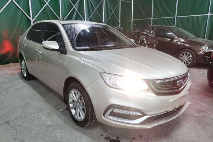 Used Geely Auto Vision 2019 Upgraded Model 1.5L CVT Luxury Version China VI Standard Front Right 45 Deg