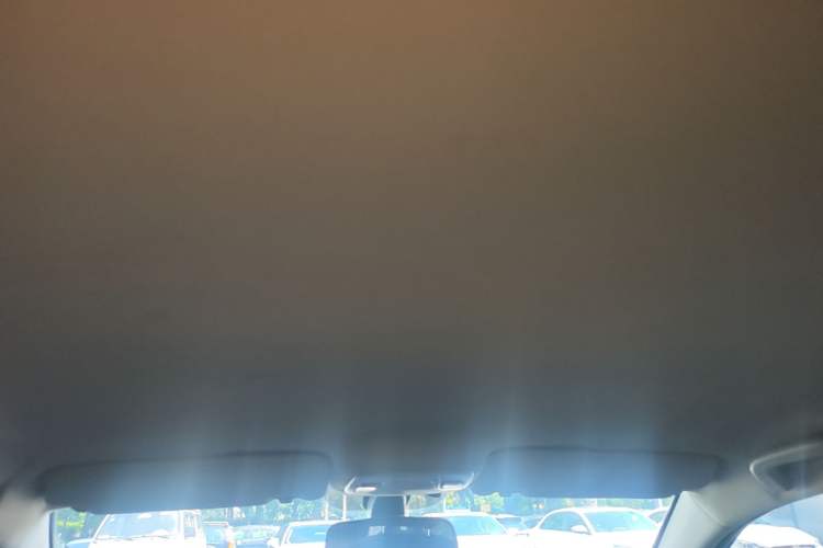 Used Geely Auto Vision 2019 Upgraded Model 1.5L CVT Luxury Version China VI Standard Headliner