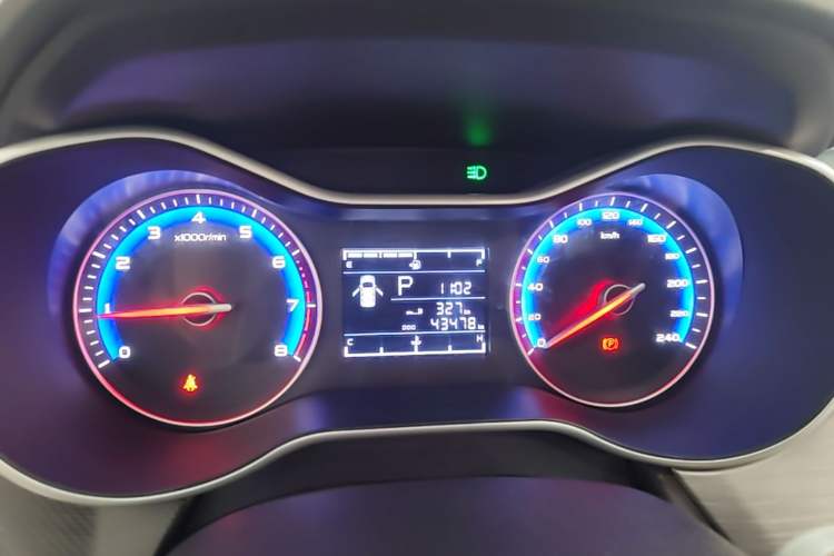 Used Geely Auto Vision 2019 Upgraded Model 1.5L CVT Luxury Version China VI Standard Instrument Cluster