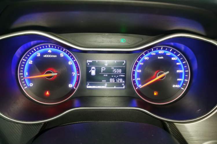Used Geely Auto Vision 2019 Upgraded Model 1.5L CVT Luxury Version China VI Standard Instrument Cluster
