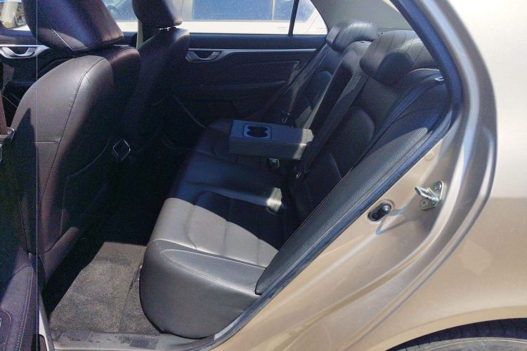 Used Geely Auto Vision 2019 Upgraded Model 1.5L Manual Luxury Version China VI Standard Interior 4