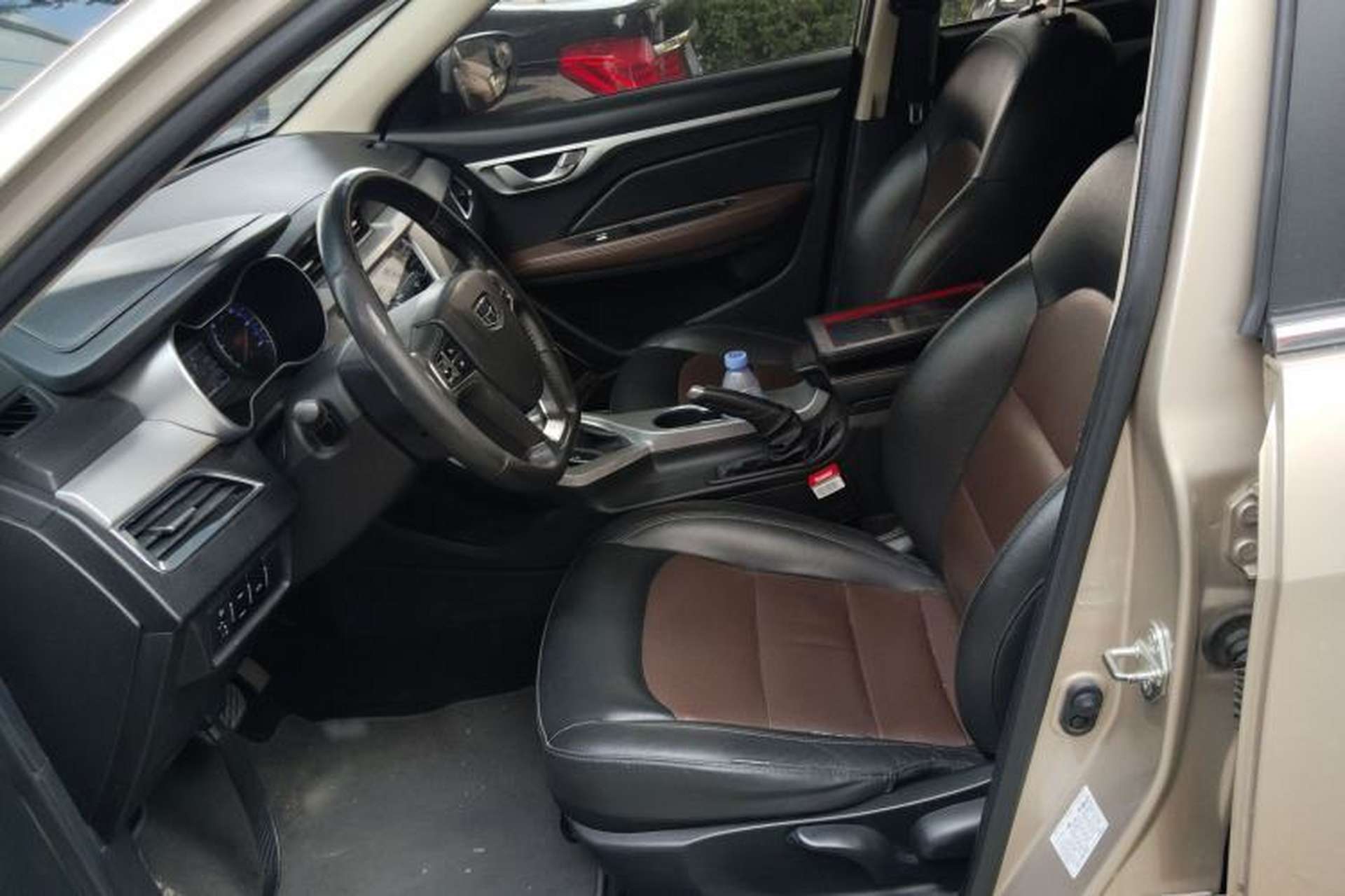 Used Geely Auto Vision 2019 Upgraded Model 1.5L Automatic Luxury Version China V Standard Left Front Seat