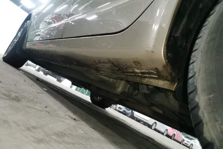 Used Geely Auto Vision 2019 Upgraded Model 1.5L CVT Luxury Version China VI Standard Left Side Sill