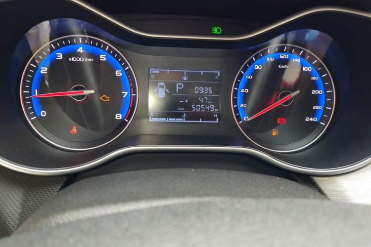 Used Geely Auto Vision 2019 Upgraded Model 1.5L CVT Luxury Version China VI Standard Odometer Close Up