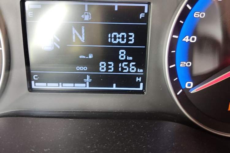 Used Geely Auto Vision 2019 Upgraded Model 1.5L Automatic Luxury Version China V Standard Odometer Close Up