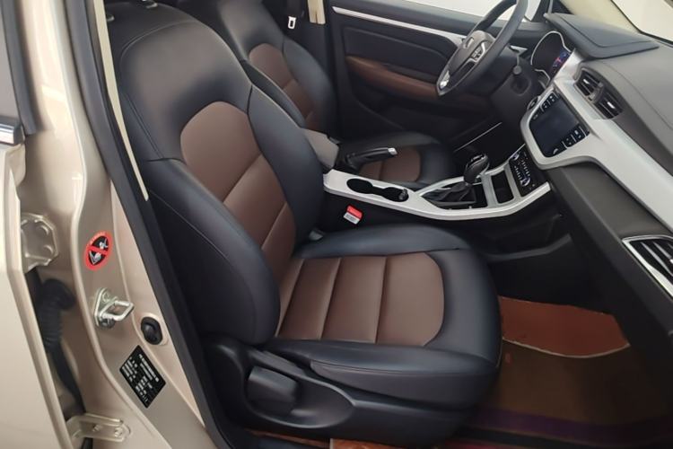 Used Geely Auto Vision 2019 Upgraded Model 1.5L CVT Luxury Version China VI Standard Right Front Seat