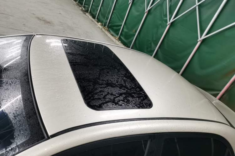 Used Geely Auto Vision 2019 Upgraded Model 1.5L CVT Luxury Version China VI Standard Roof